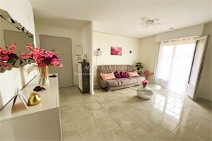 t2 à la vente -   83490  LE MUY, surface 44 m2 vente t2 - UBI470100773